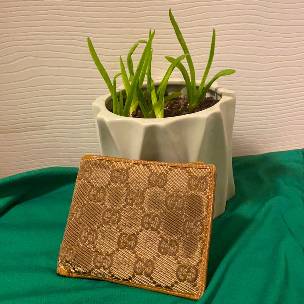 GUCCI WALLET